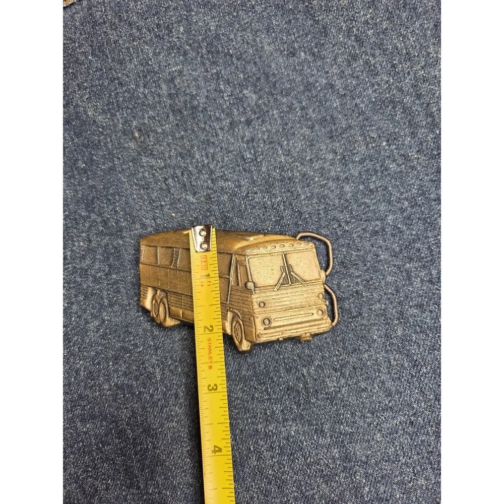 Unknown vintage solid